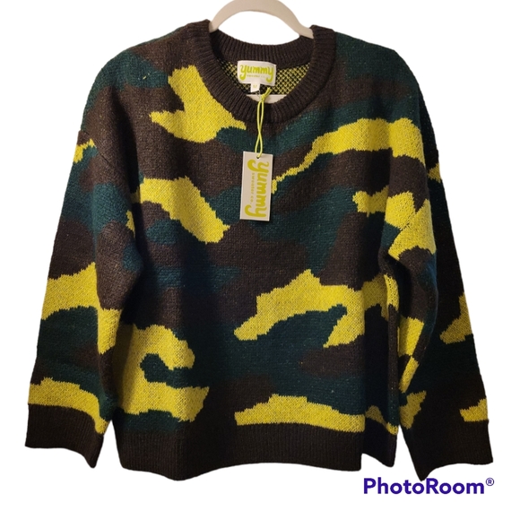 Oversized Camo Easy Crewneck Sweater,Yummy Sweater Co. Medium, NWT - Picture 4 of 10